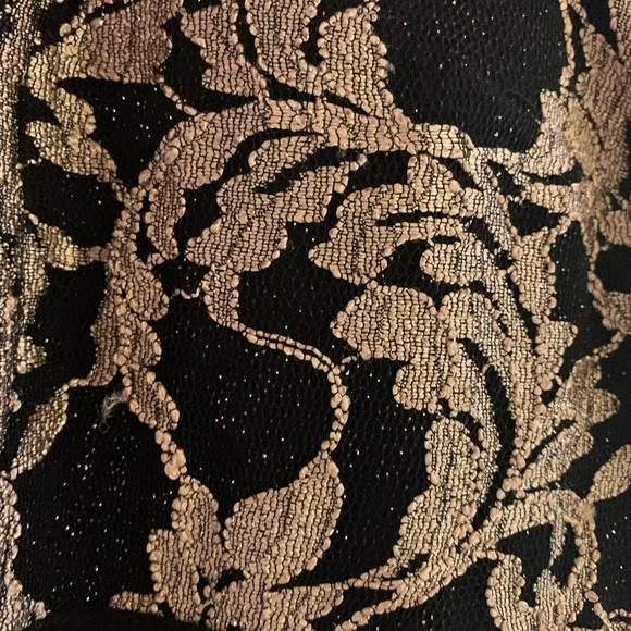 Black and Gold Gown with Slit - Picture 4 of 7